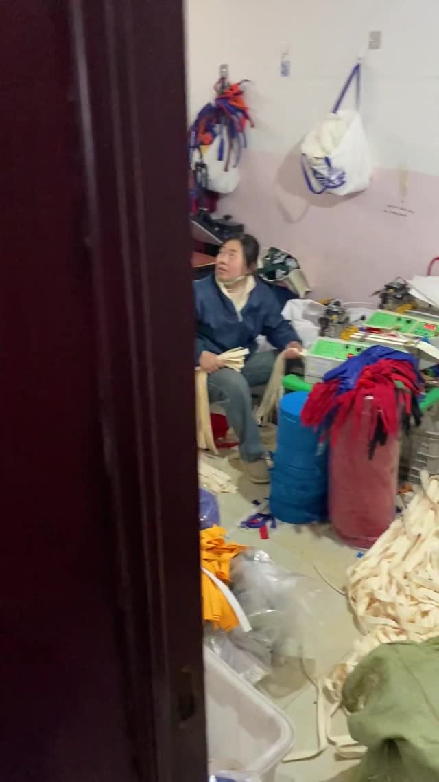 工厂发货物流实拍